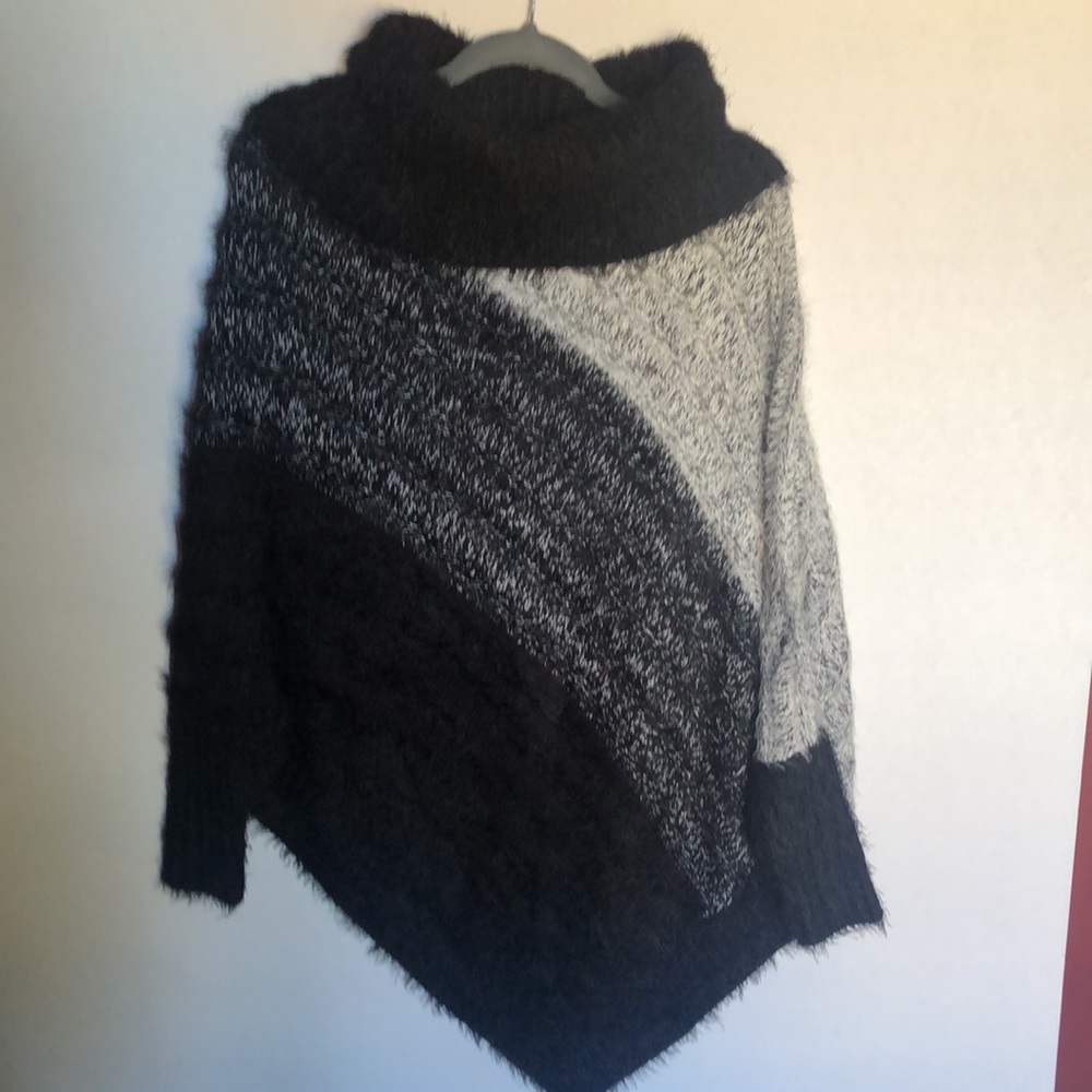 Dressbarn Sweater NWOT